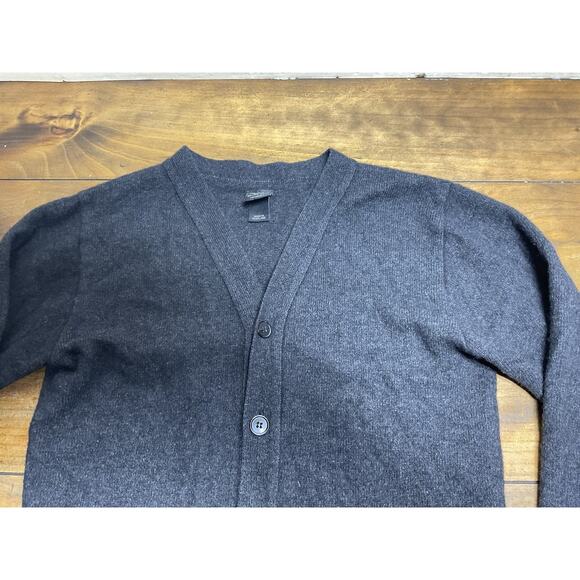 Universal Studios Harry Potter Authentic Gryffindor Wool Cardigan Sweater Size M - Picture 4 of 10